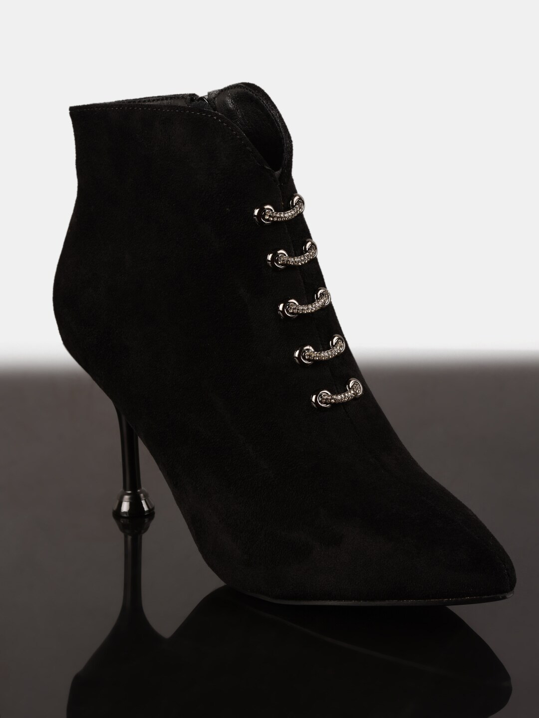 BuckleUp Women Heeled Mid-Top Regular Boots