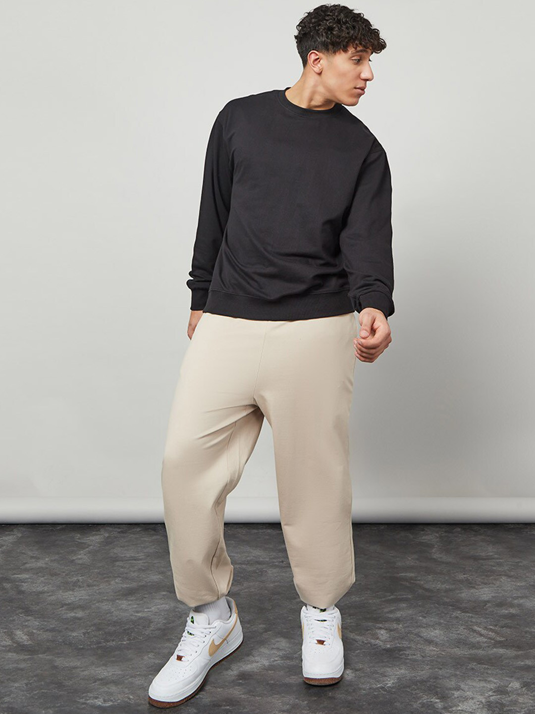 Styli Men Oversized Jogger with Elasticated Cuff