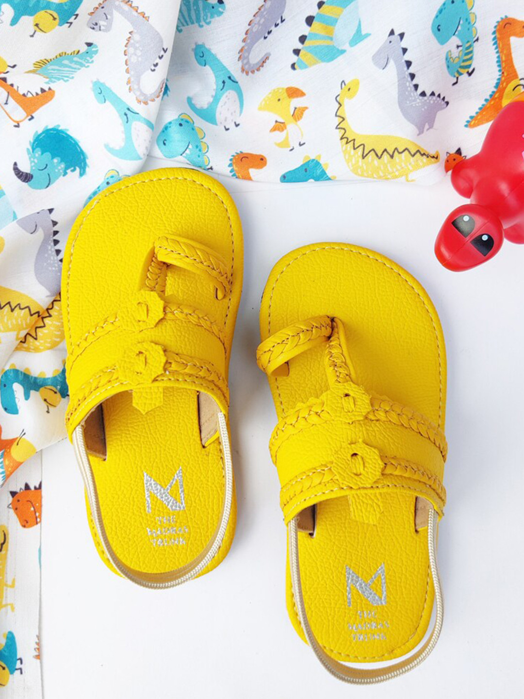 THE MADRAS TRUNK Kids Yellow Leather Kolhapuri Comfort Sandals