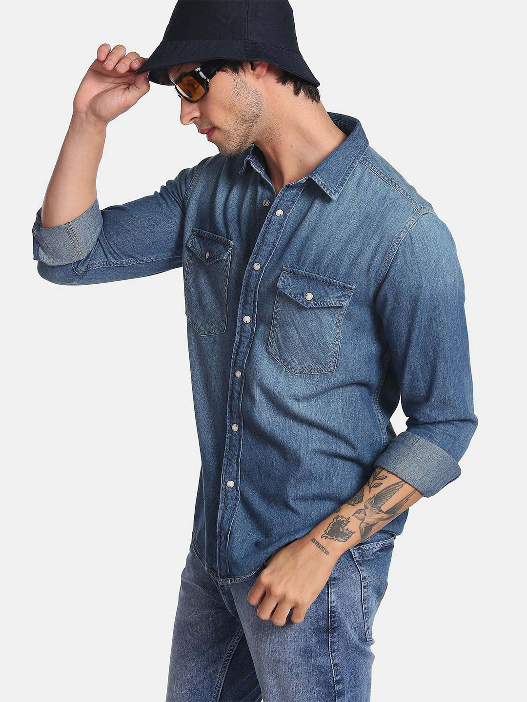 Flying Machine Washed Chambray Casual Slim FIt Shirt