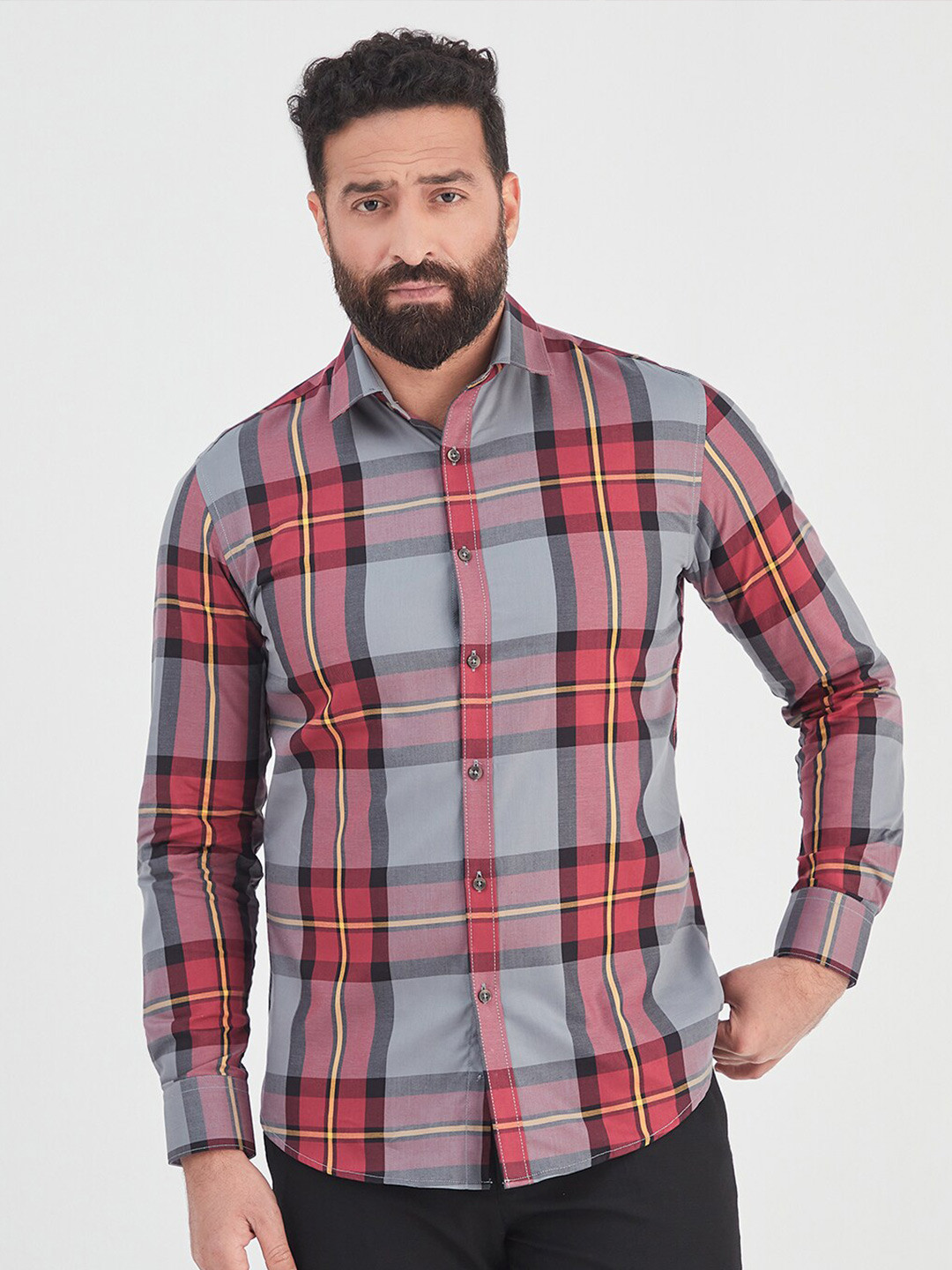 MR BUTTON Men Slim Fit Tartan Checked Casual Cotton Shirt