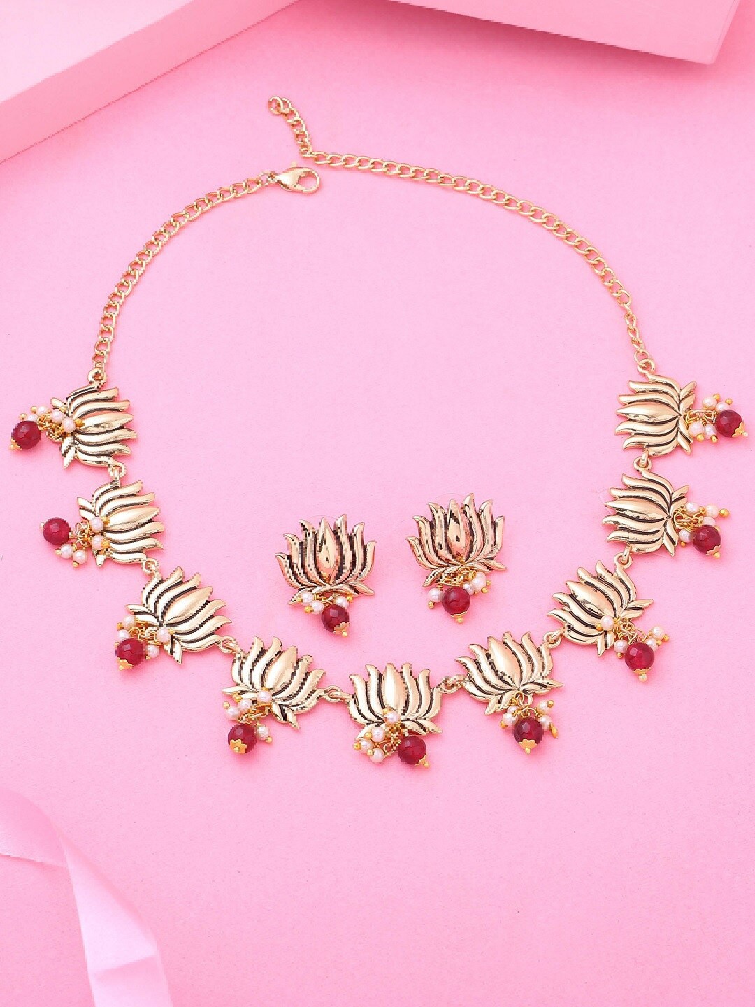 Estele Gold Plated Antique Lotus Flower Choker Necklace Set with Pearls