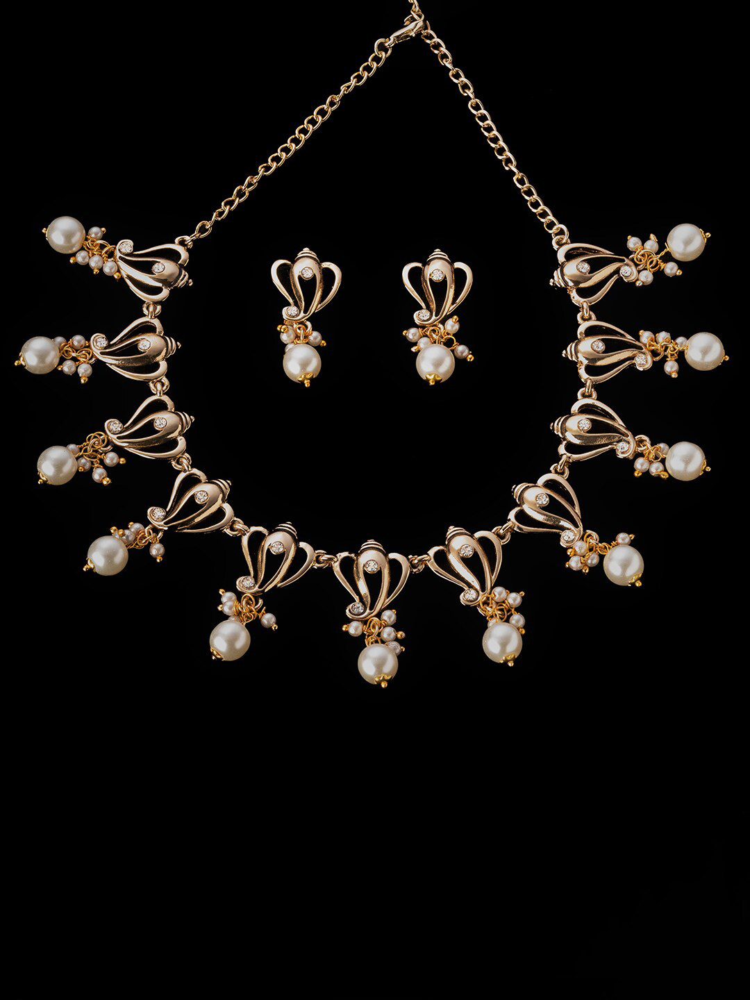 Estele Gold Plated Antique Heavenly Ganesh Designer Necklace Set with Pearls