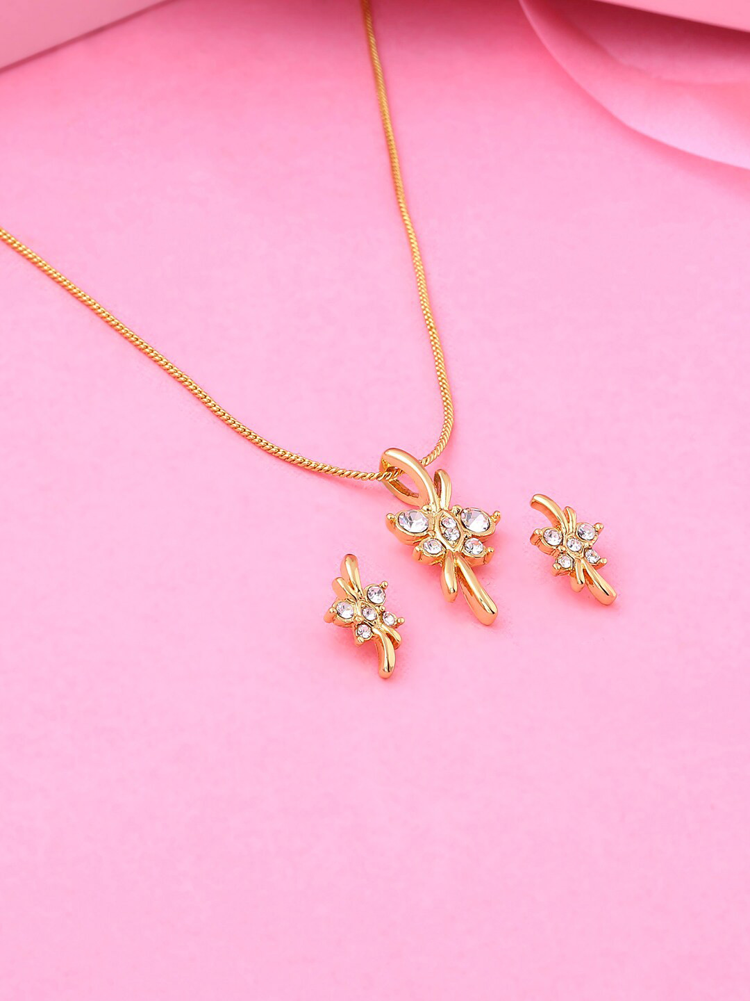 Estele Gold Plated Exquisite Necklace Set with Crystals