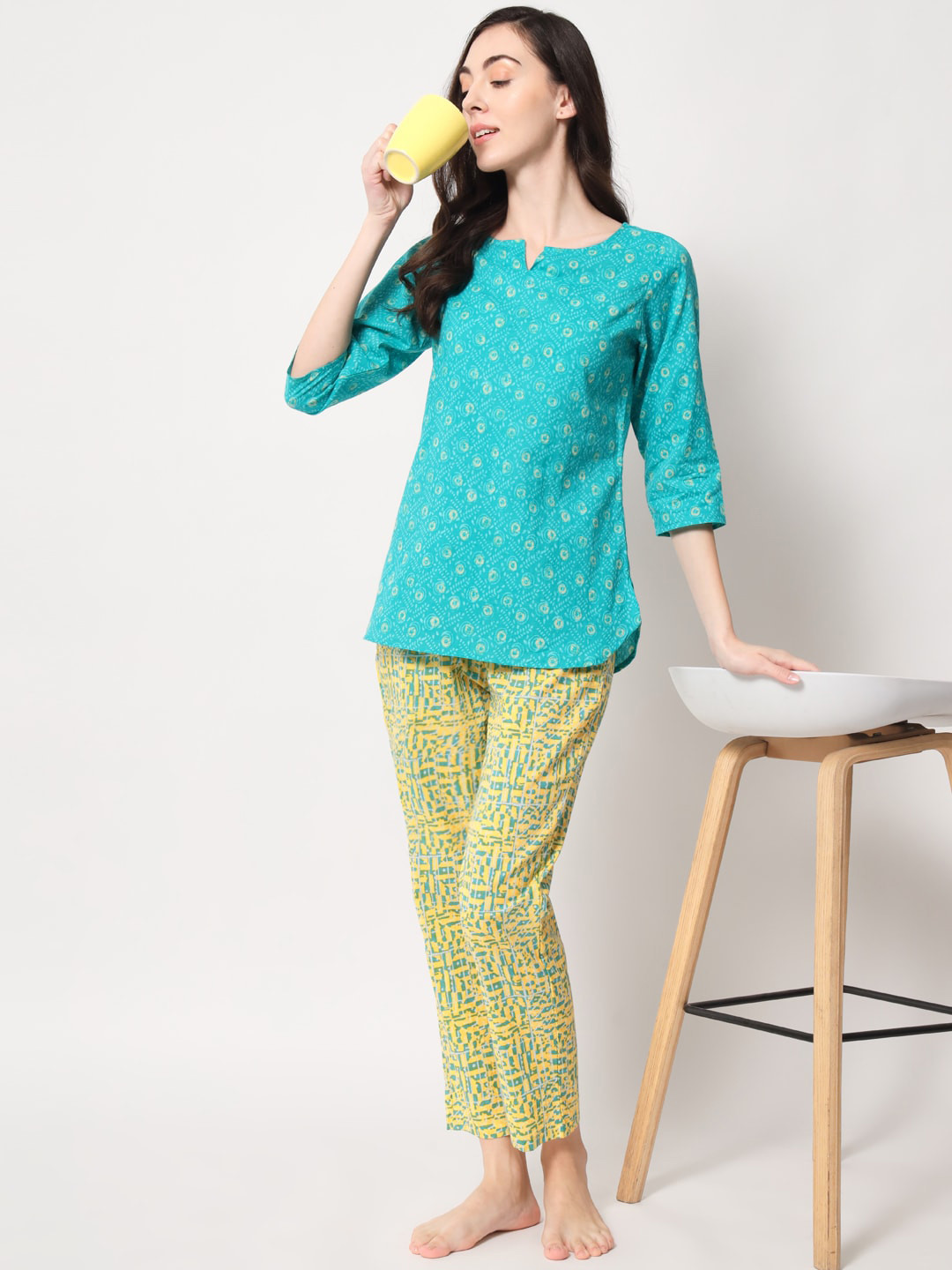 Vastralay Women Pure Cotton Printed Night suit