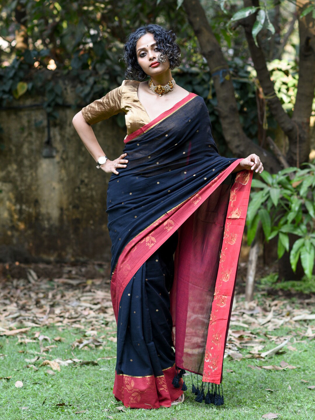 Suta Woven Design Zari Pure Cotton Saree