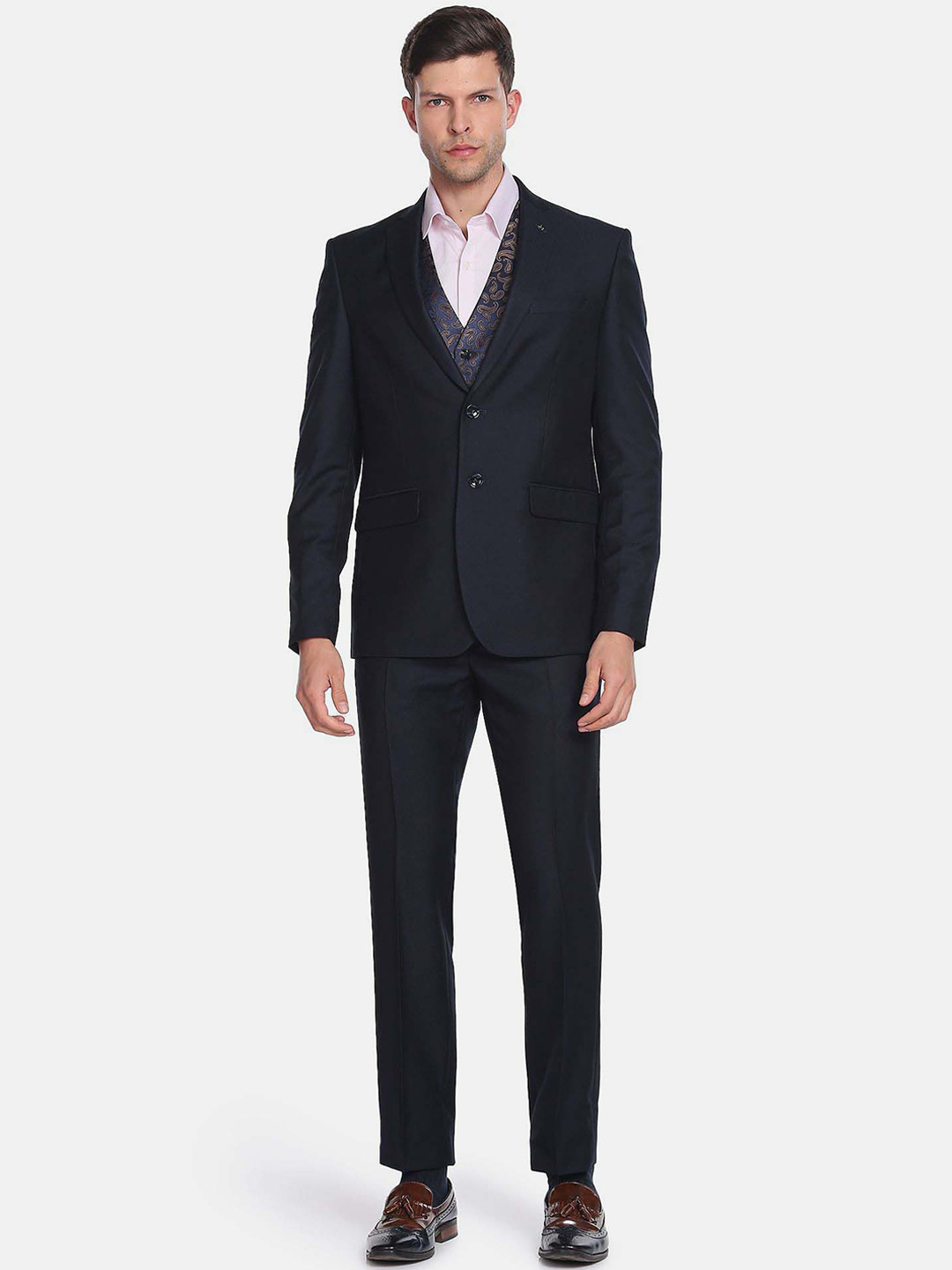 Arrow Men Single Breasted Slim Fit 3-Peice Formal Suit