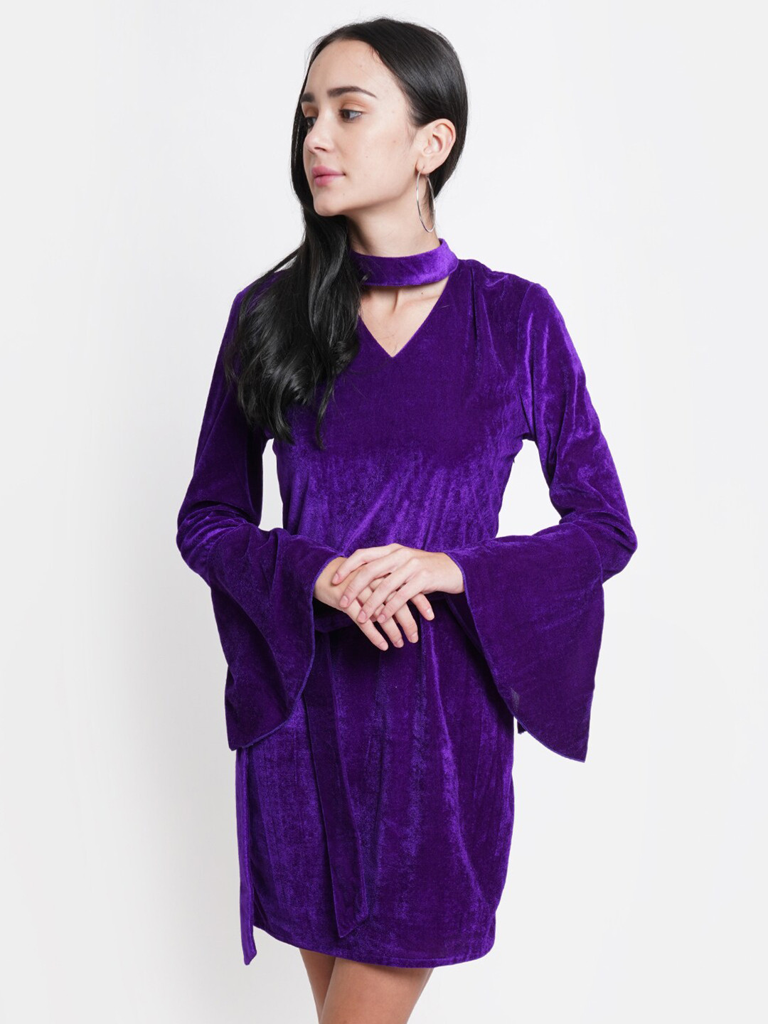 DODO & MOA Choker Neck Bell Sleeves Velvet Sheath Dress