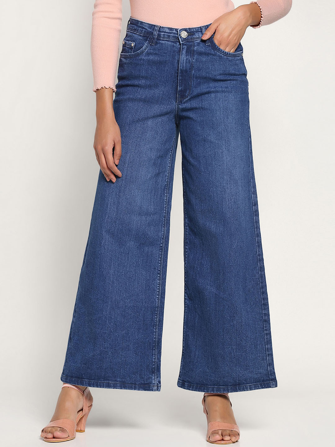 Beatnik Women Relaxed Fit High-RiseLight Fade Stretchable Jeans