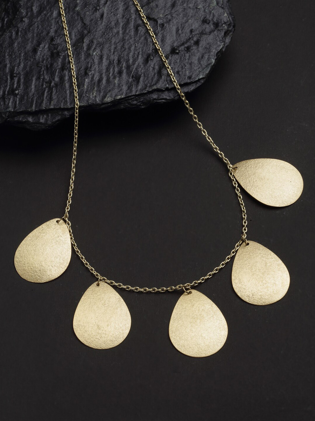 VOGUE PANASH Gold-Toned Oval Shaped Handcrafted Necklace