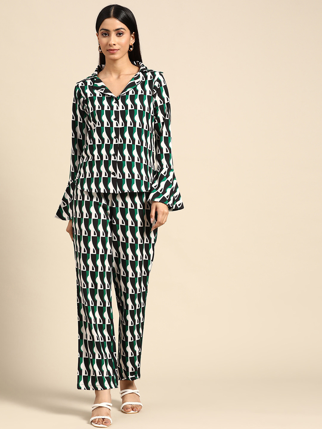WoowZerz Women Green & Black Printed Co-ord Set