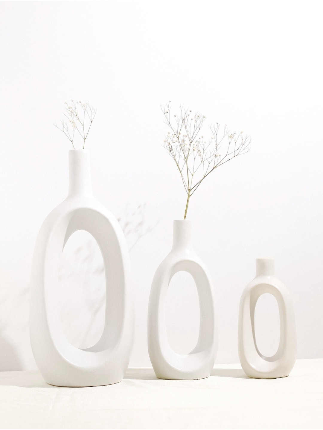PUREZENTO Kieko 3 Pieces White Ceramic Hallow Vases