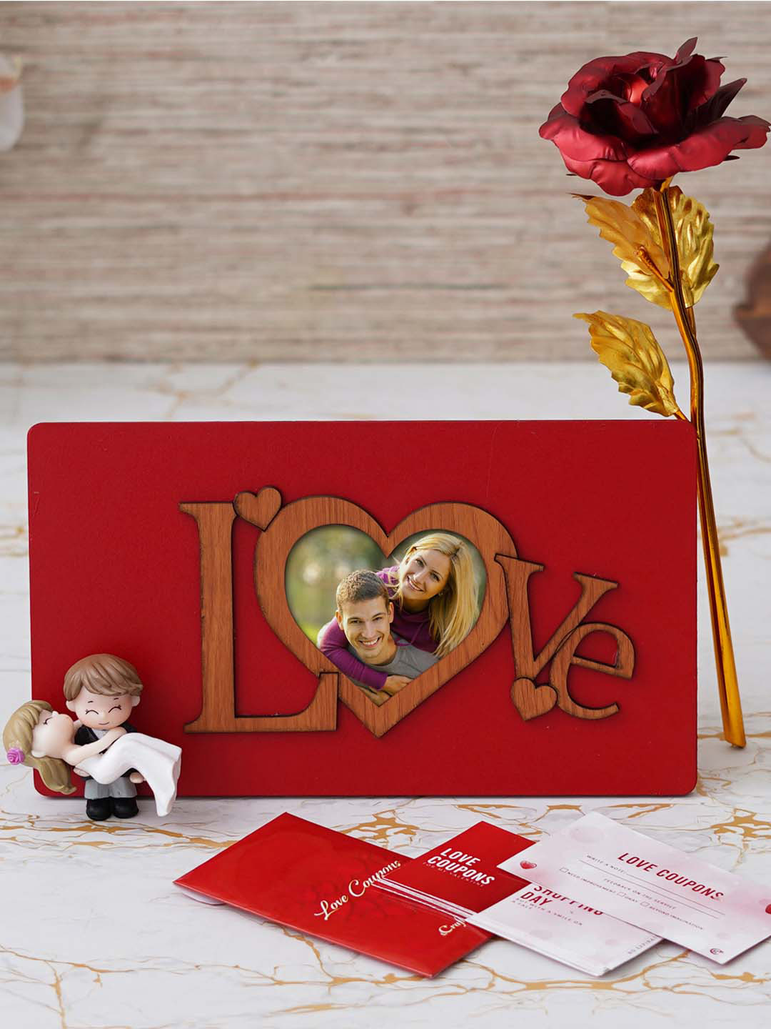 eCraftIndia Red & White 12 Pcs Valentine's Day Gift Set