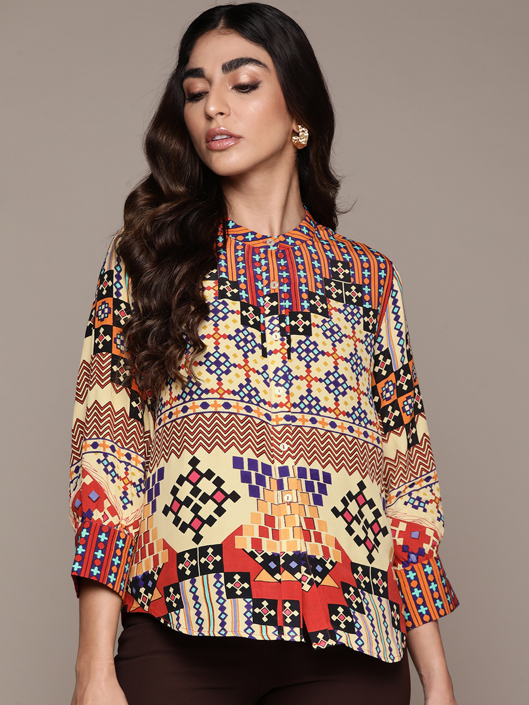 Label Ritu Kumar Beige & Red Geometric Print Mandarin Collar Crepe Top