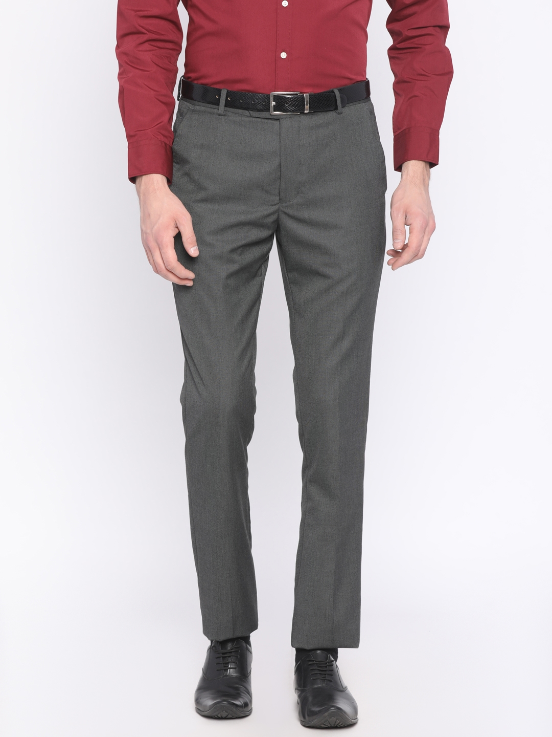 Buy Urbana Men Black Tailored Slim Fit Solid Formal Trousers - Trousers for  Men 2166826 | Myntra