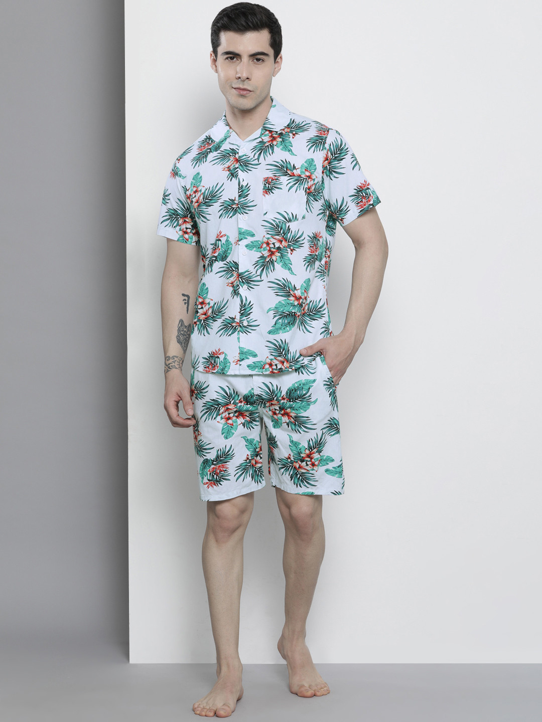 The Indian Garage Co Men Tropical Printed Pure Cotton Night suit