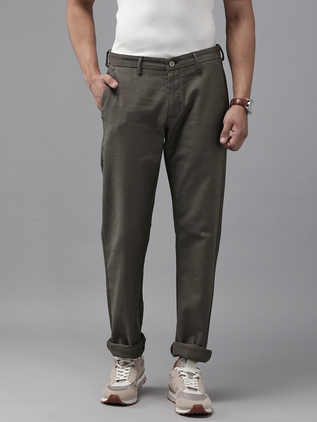 Blackberrys Men B95 Textured Slim Fit Trousers