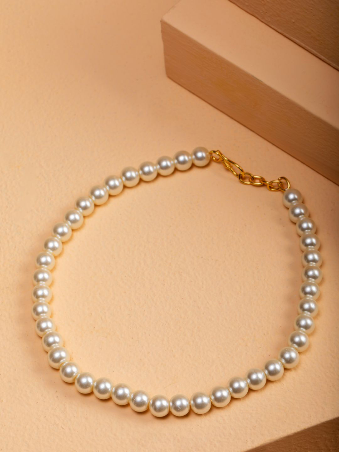 PRITA BY PRIYAASI Classic Pearl Link Gold-Plated Necklace