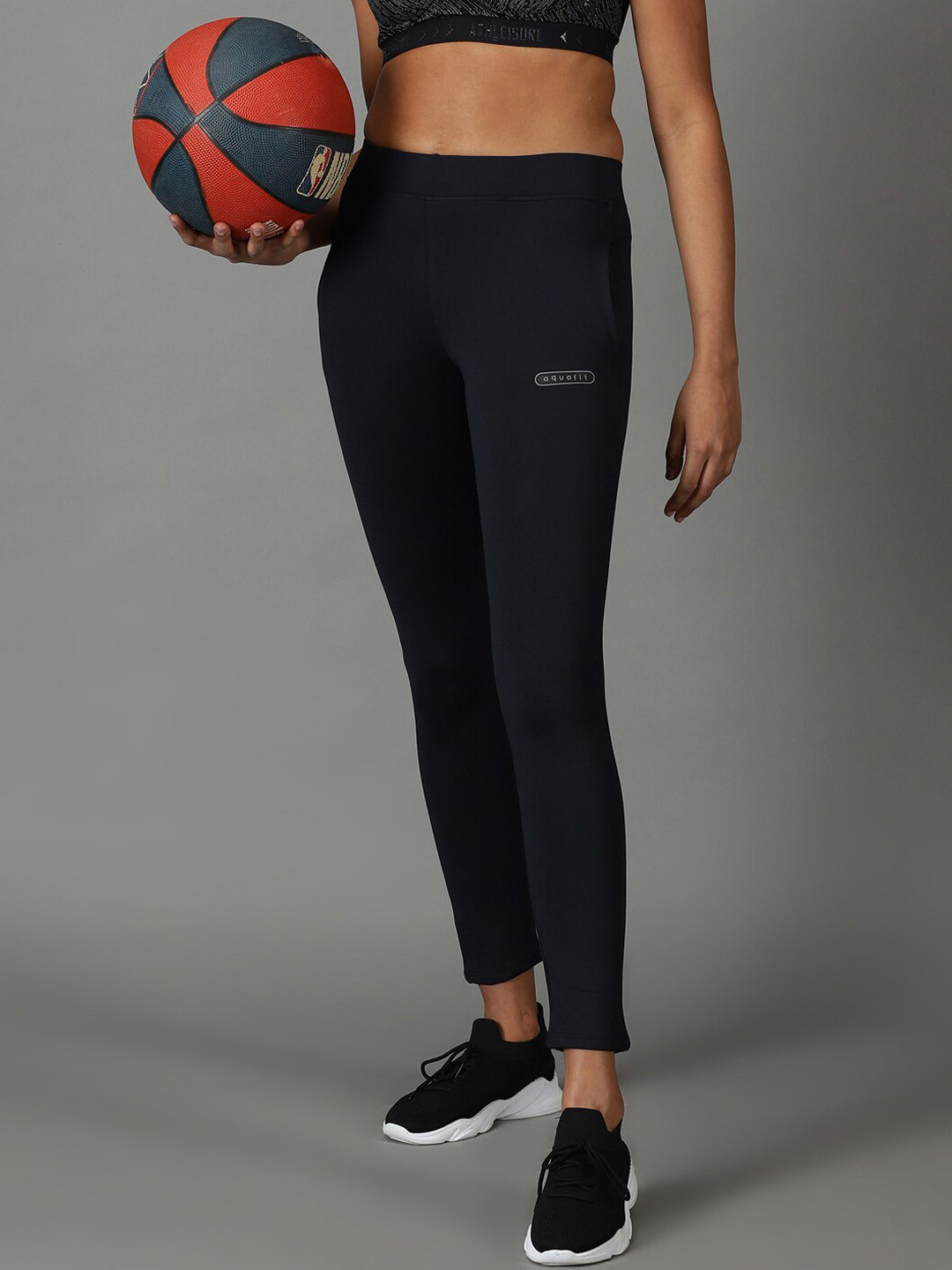 SHOWOFF Slim-Fit Training or Gym Sports Tights