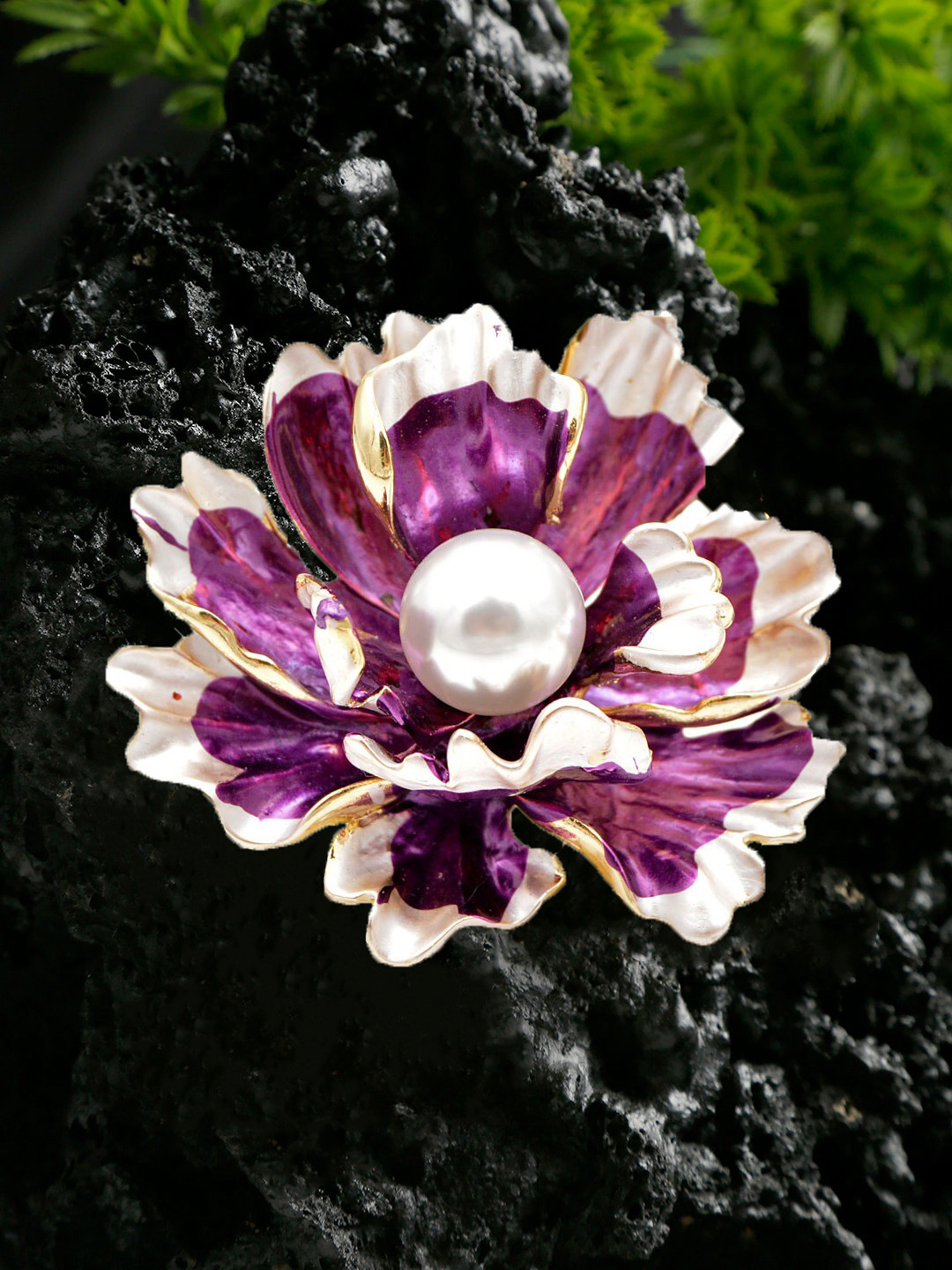 YouBella Women Gold-Plated Floral Shape Brooch