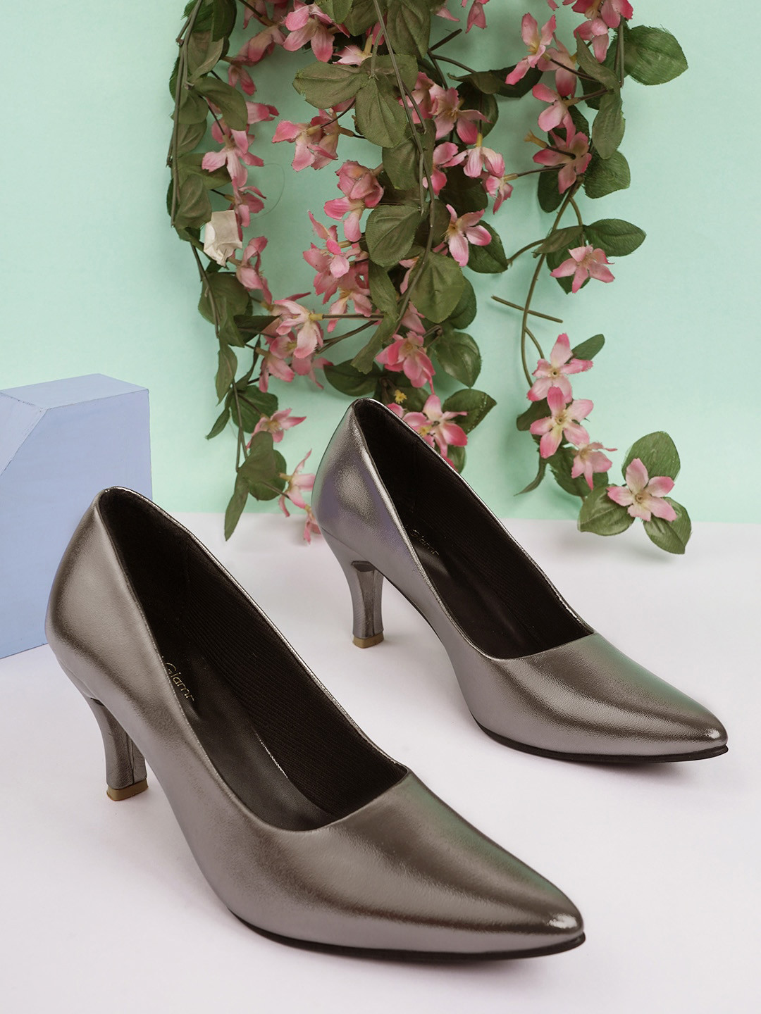 Get Glamr Pointed Toe Kitten Pumps