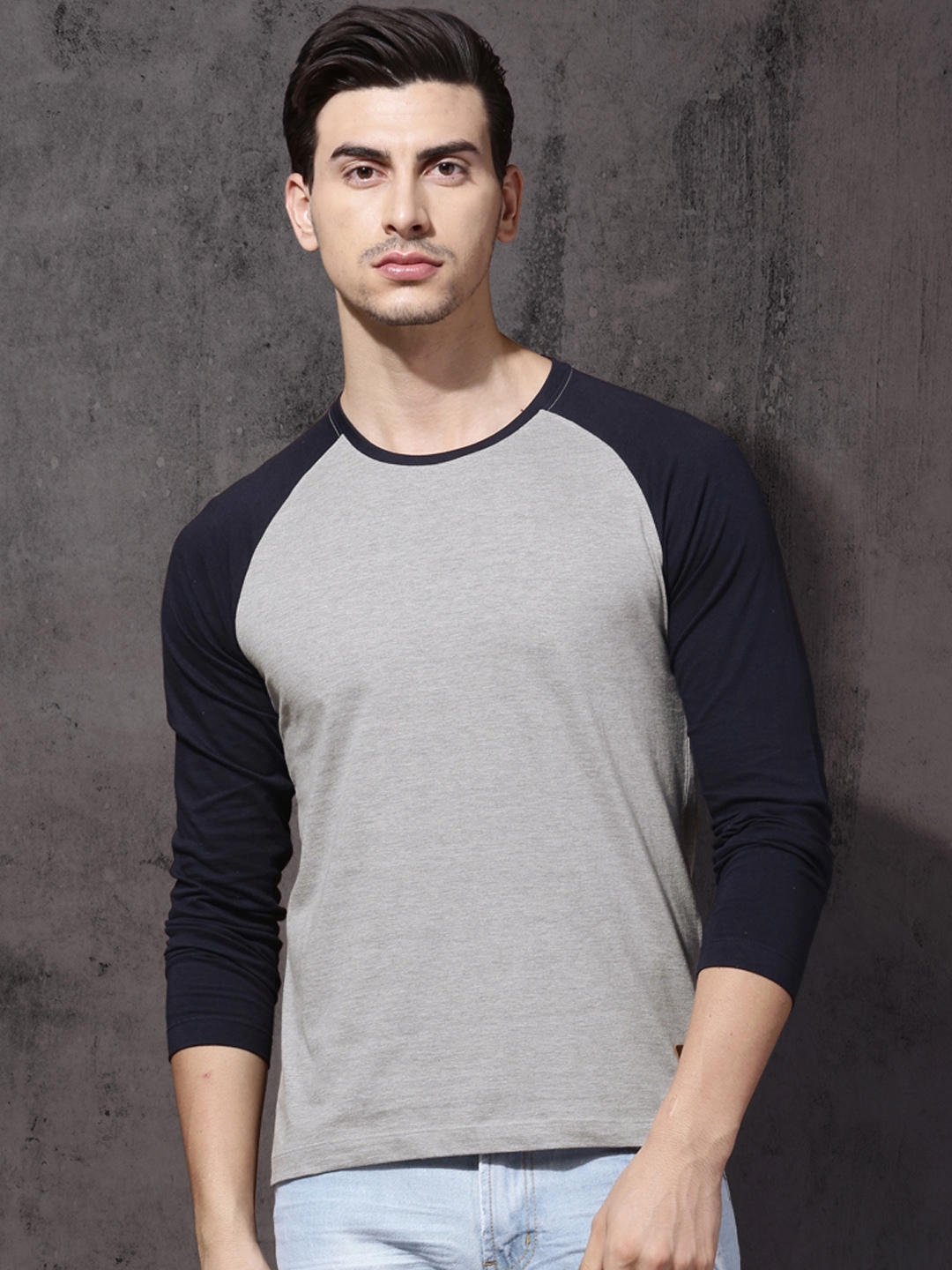 Buy Roadster Men Grey Melange Solid Round Neck T Shirt - Tshirts