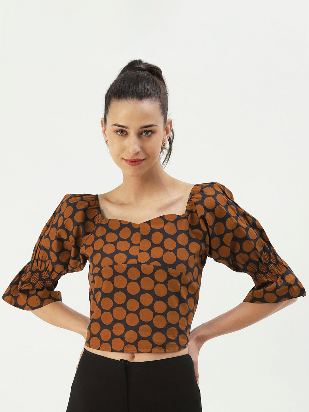 DressBerry Sweetheart Neck Puffed Sleeve Print Crop Top