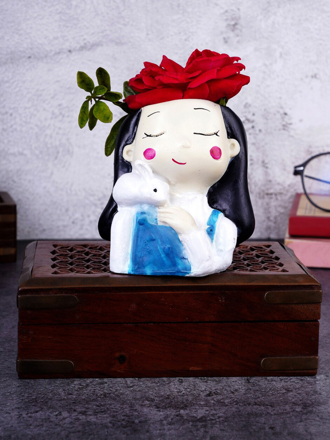 FASHIYANOO Small Pot Beige Polyresin Matte Living Room Small Showpiece - 4 Inches