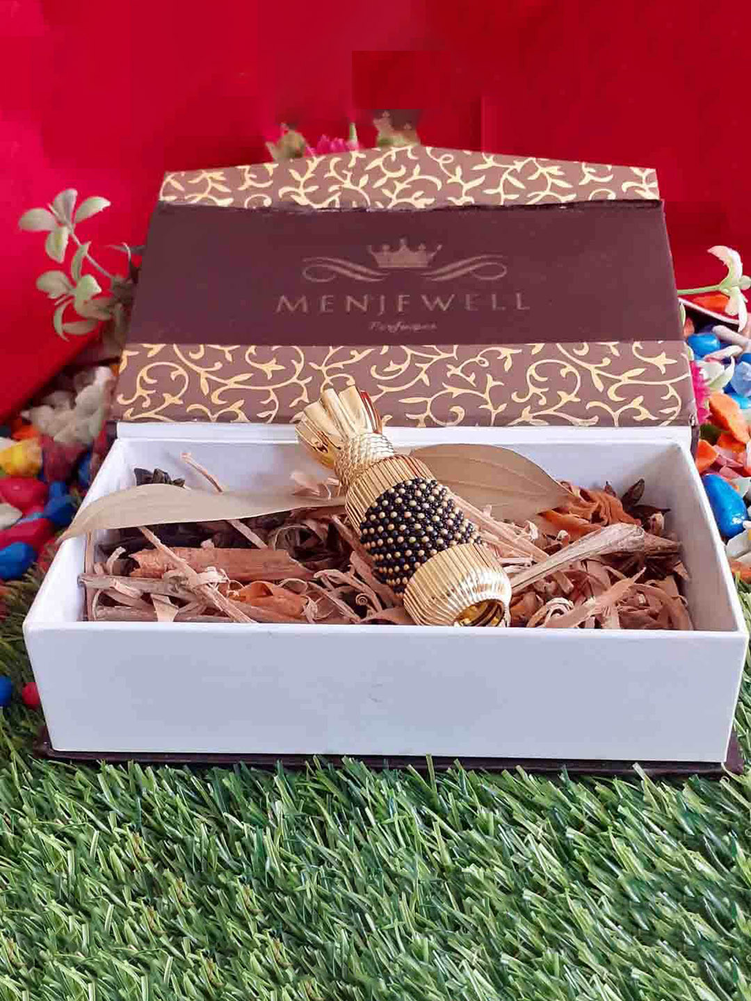 Menjewell  Luxury Gulab Saheer Long Lasting  Floral Attar 8 ml