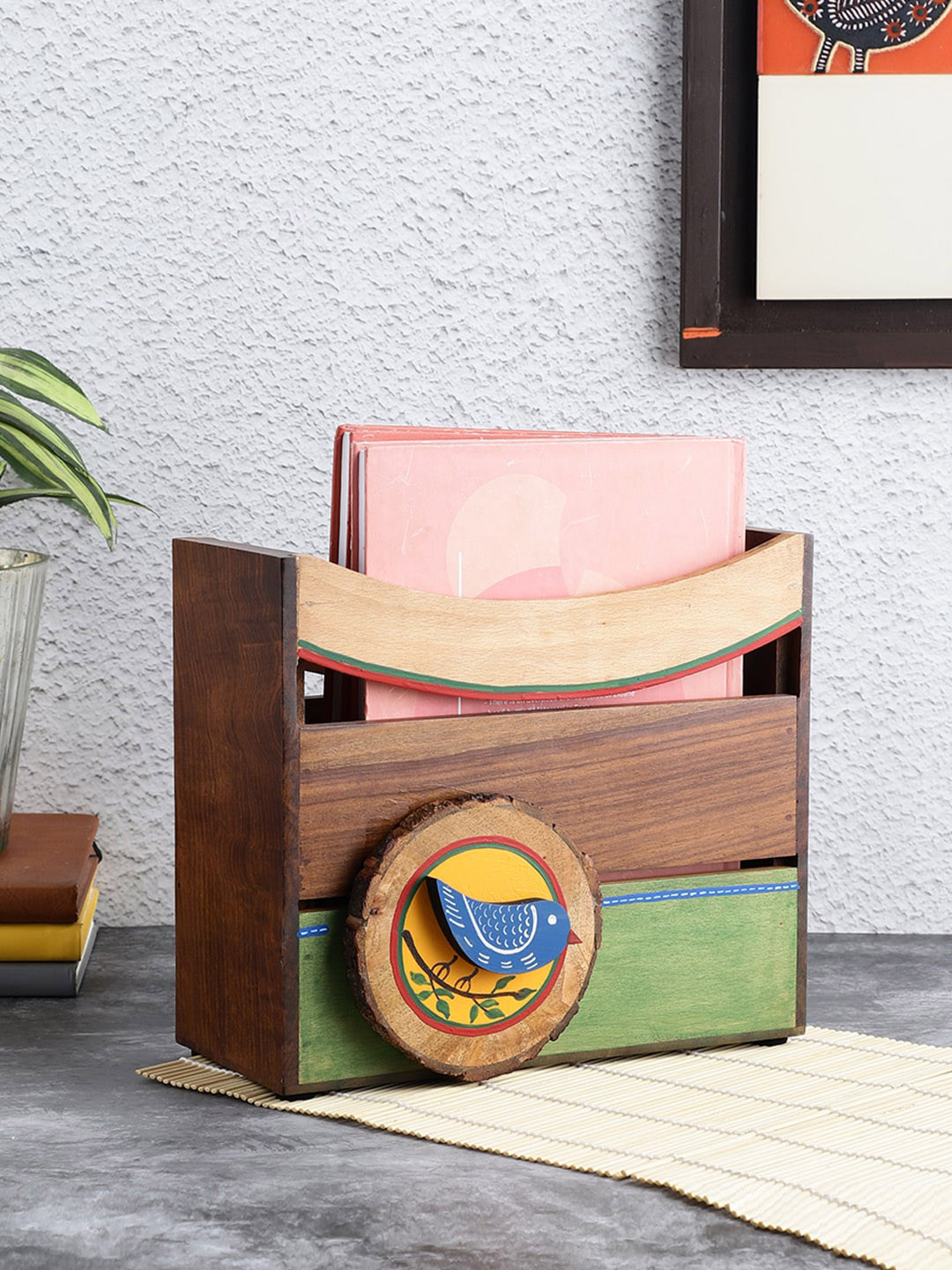 VarEesha Neel Brown & Green Textured Wooden Magazine Holder Organiser