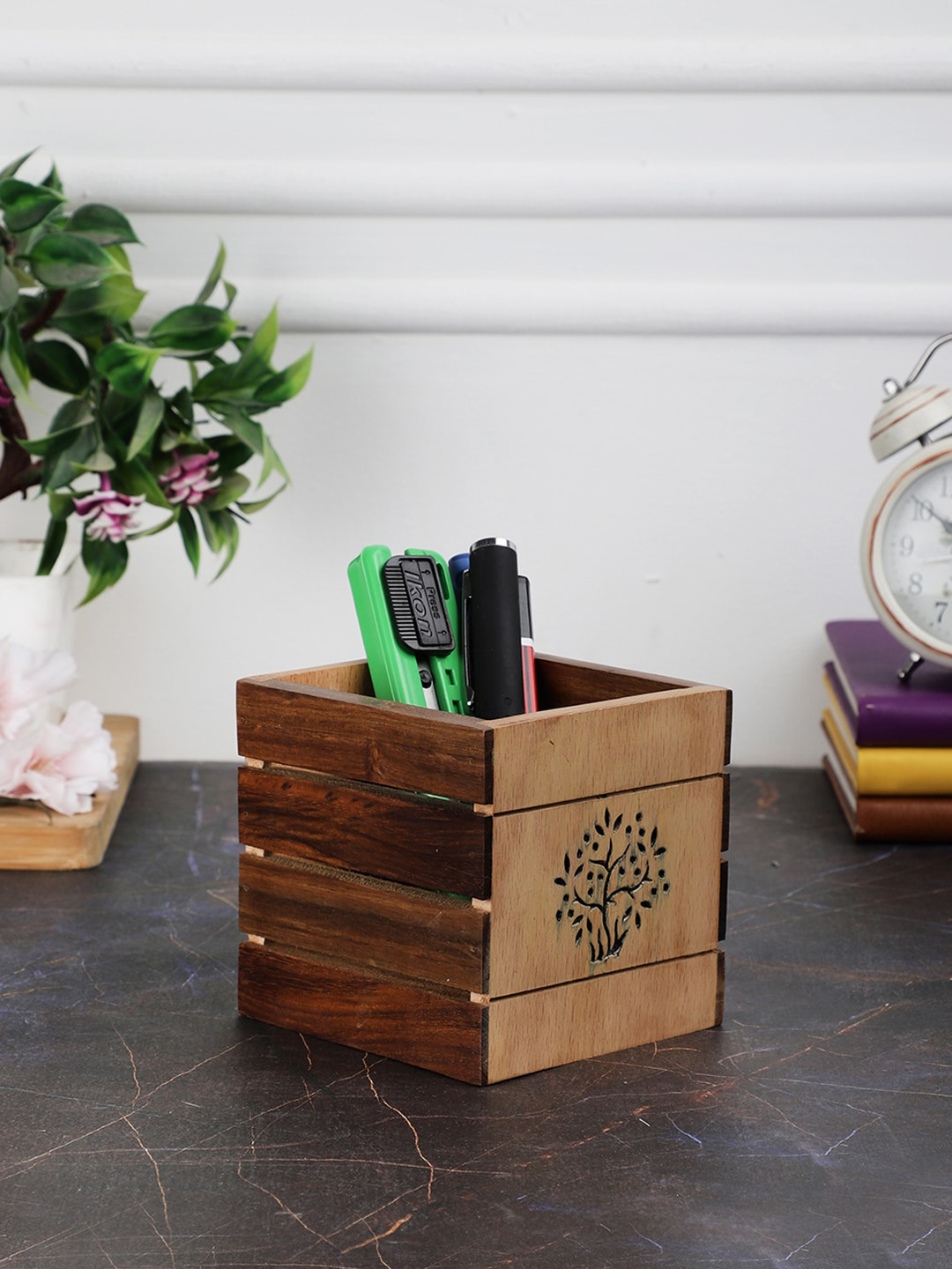 VarEesha Tree Of Life Brown Sheesham & Beech Wood Pen Holder