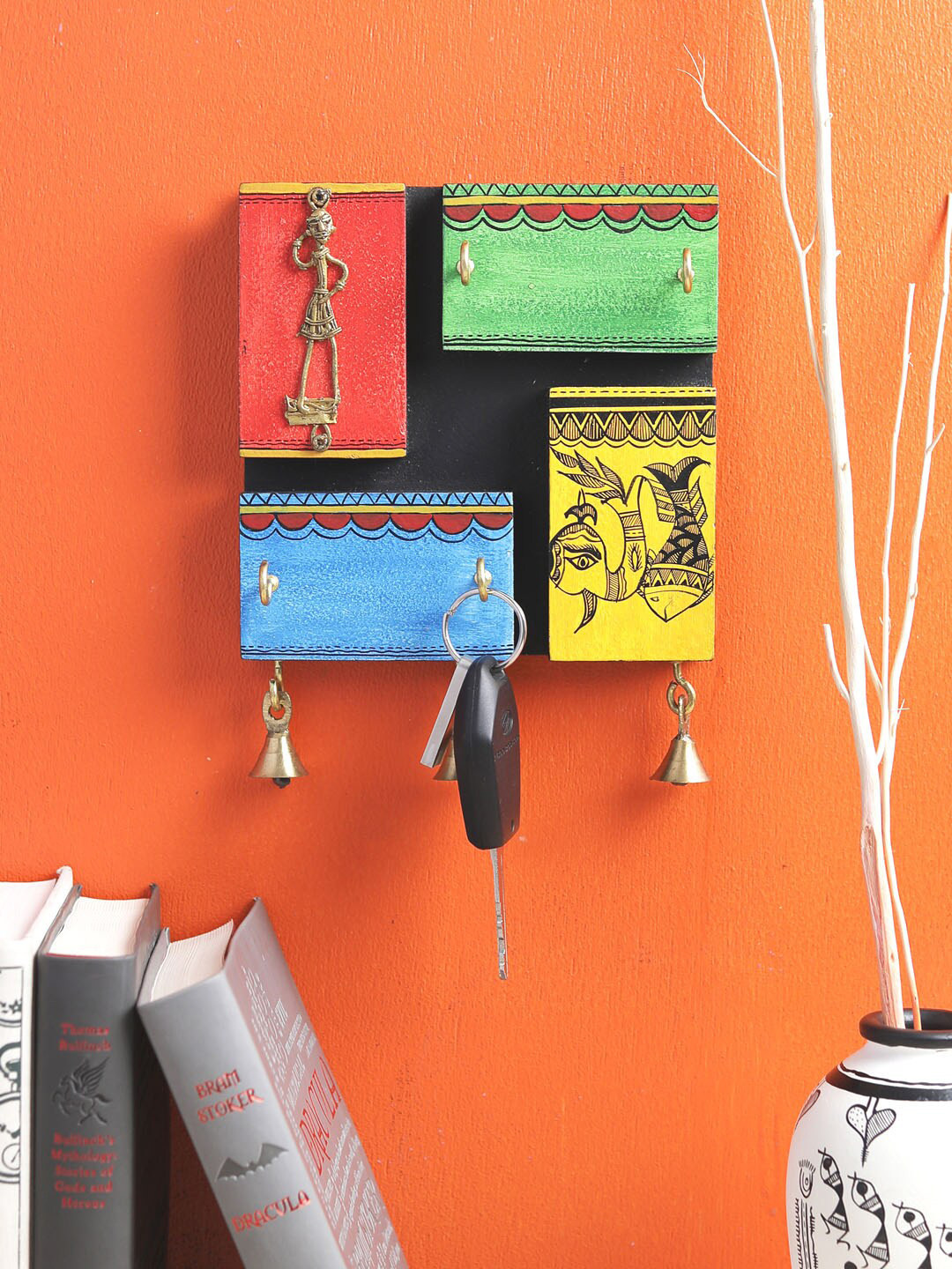 VarEesha Red & Green Printed Wooden Key Holder With Four Hooks