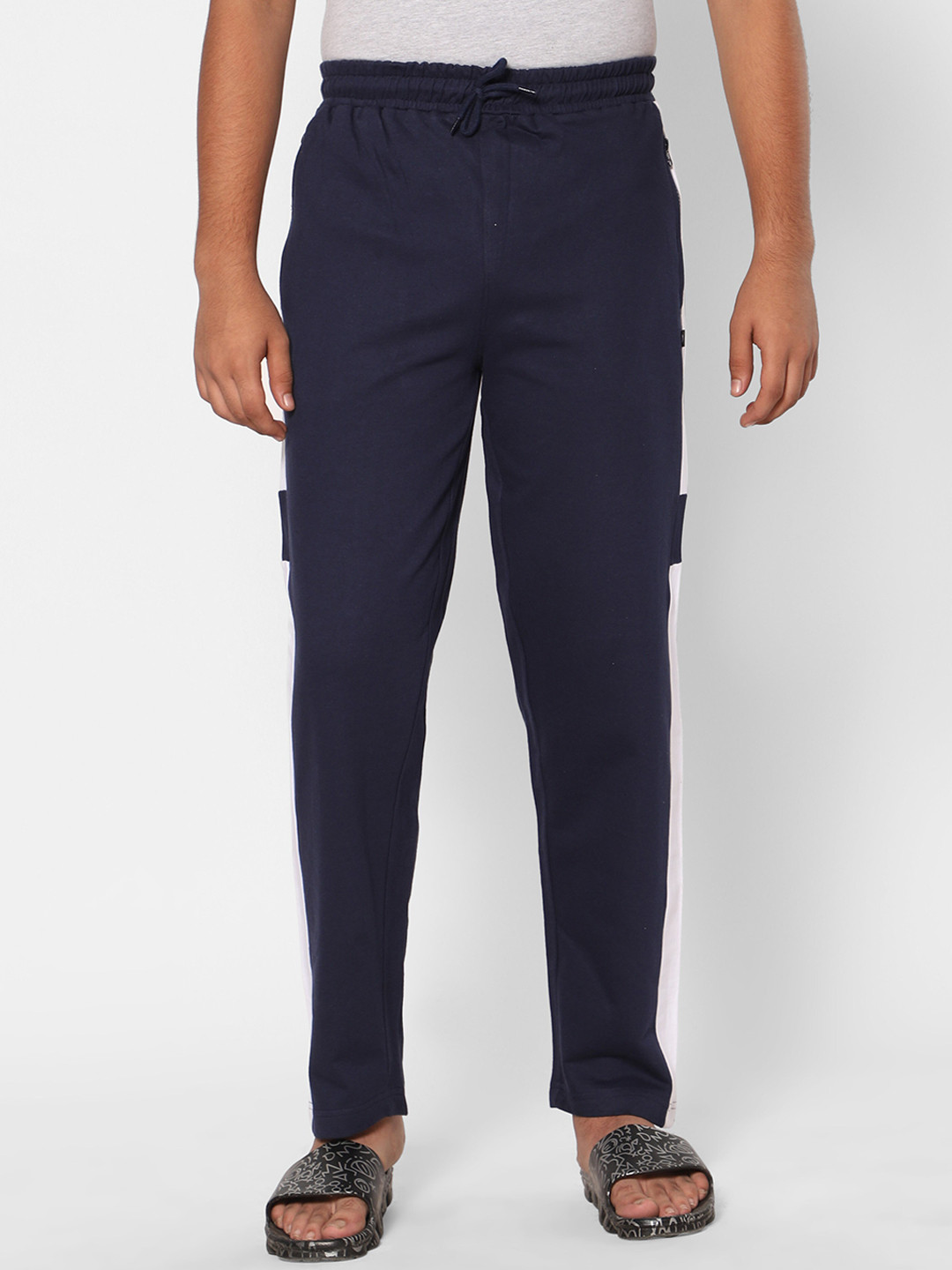 TeenTrums Boys Loose Fit Color-Blocked Fleece Track Pants