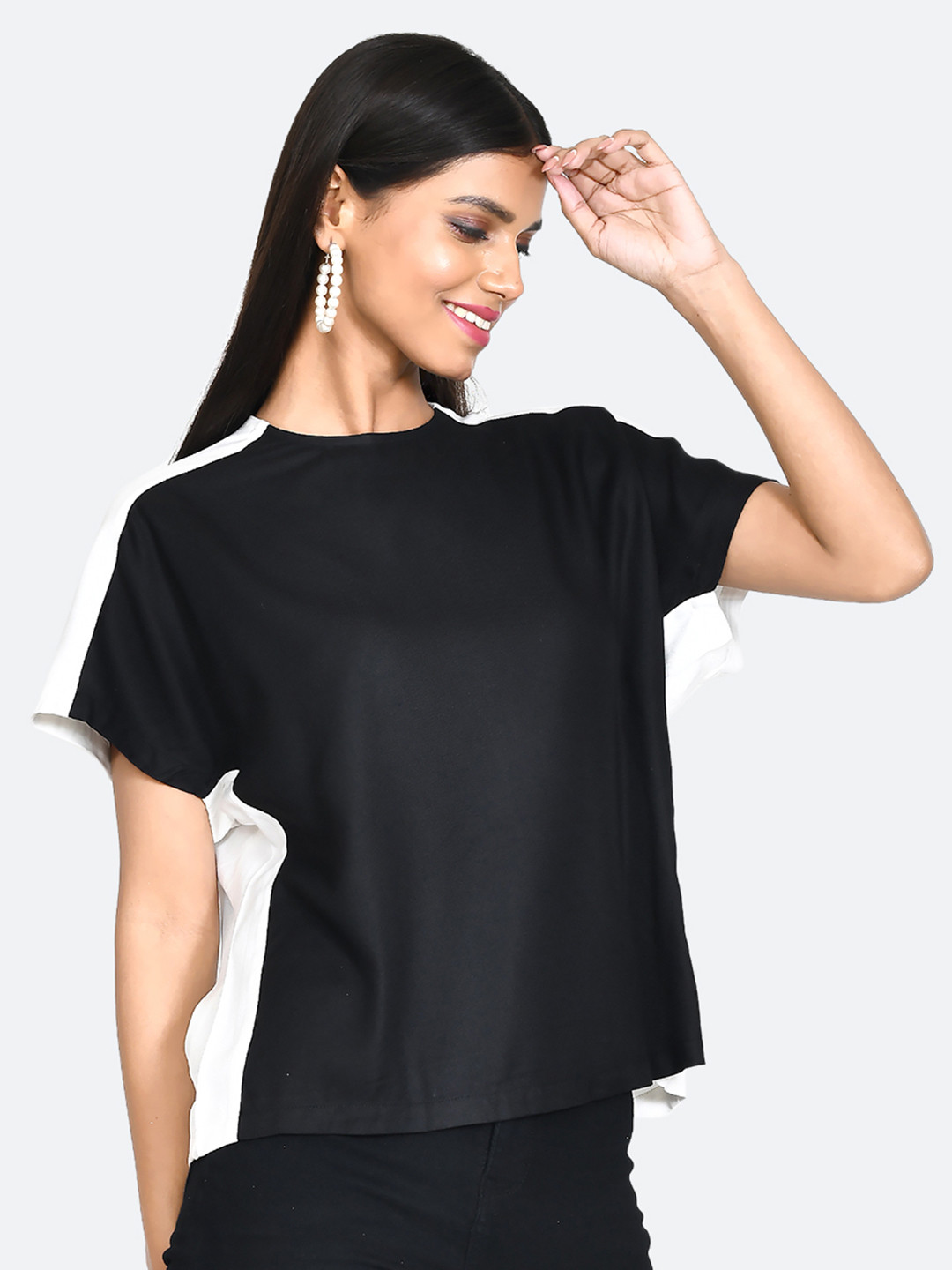 Zink London Extended Sleeves Monochrome Straight Top