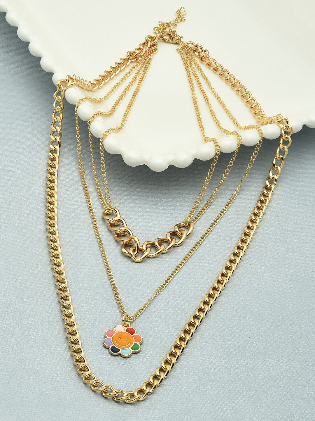AMI Gold-Plated Contemporary 3 Layered Flower Charm Chain