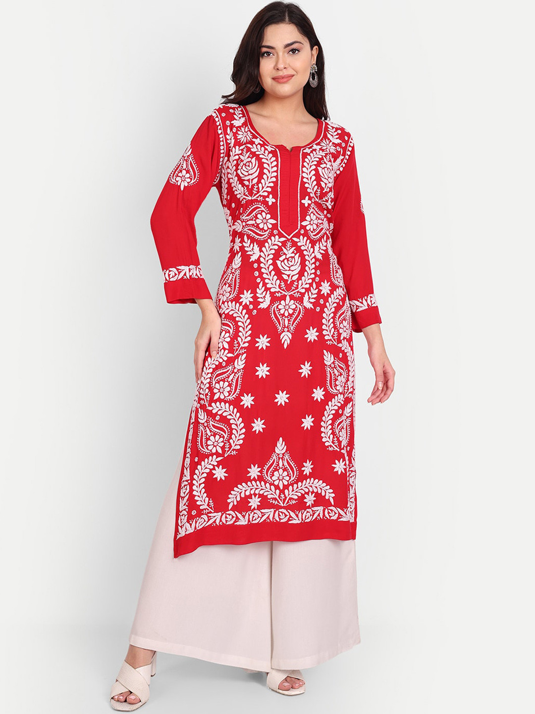 Indiankala4u Women Floral Embroidered Chikankari Kurta