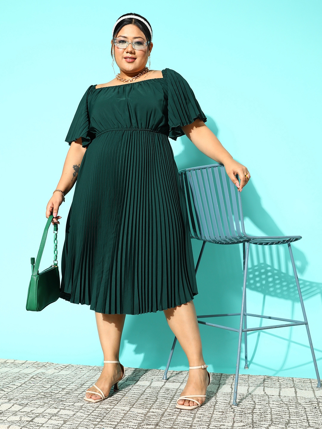 Crepe Women Fit & Flare Dark Green Midi Dress, Size: Medium at Rs