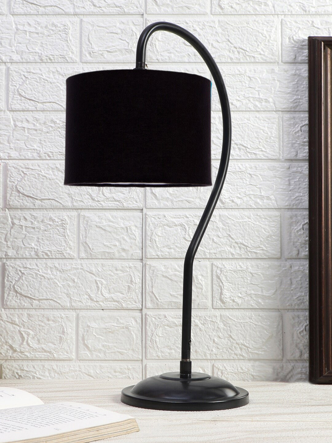 Devansh Black Textured Cotton Curvy Table Lamp With Iron Base