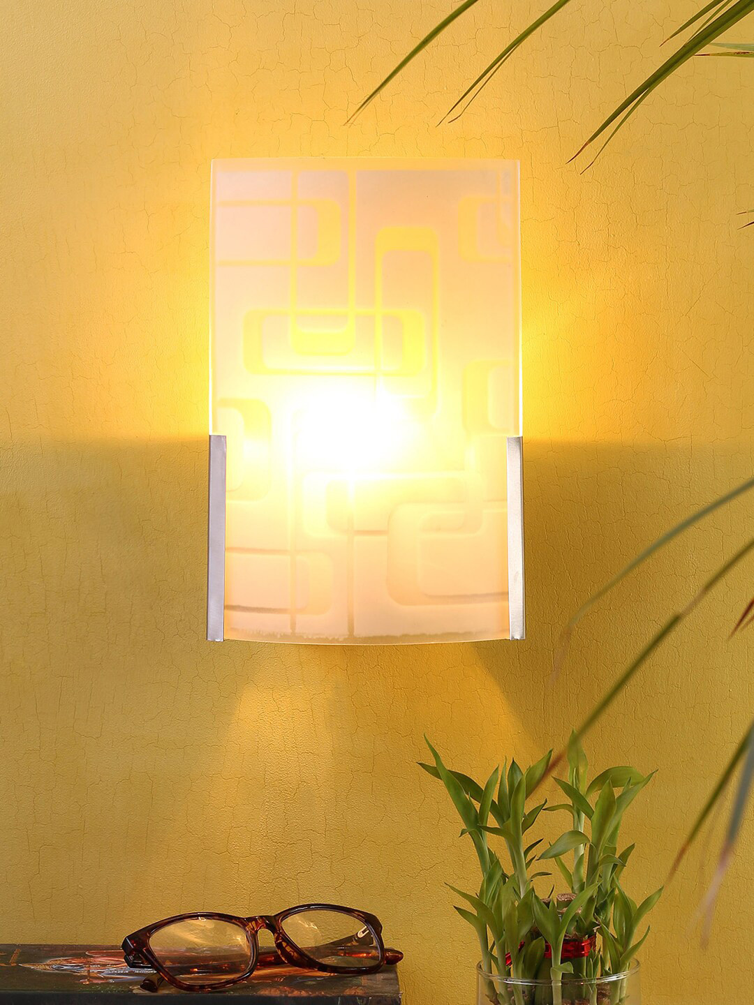 Devansh White Printed Glass Mounted Wall Lamp