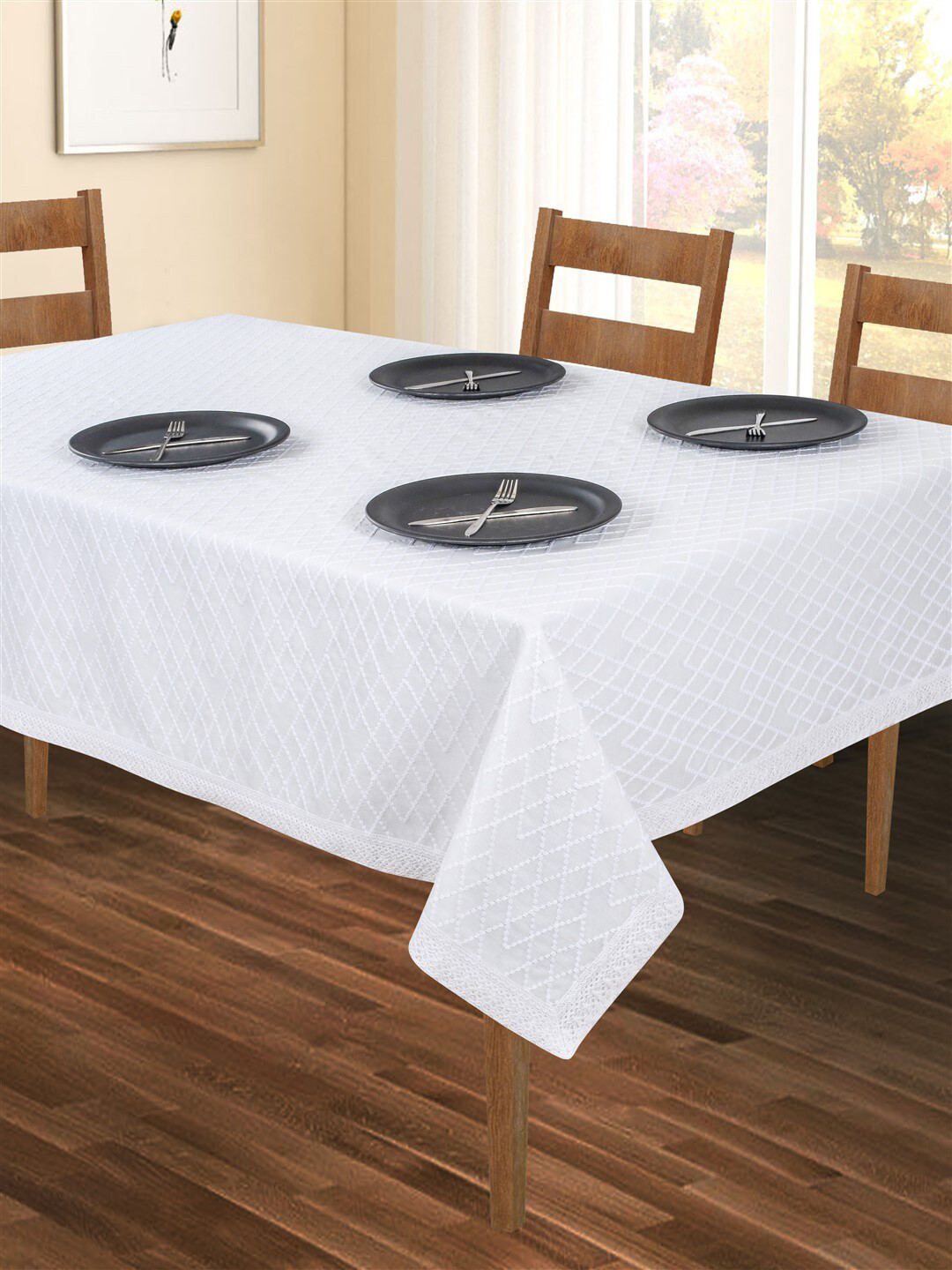 SHADES of LIFE White Rhombus Embroidered Pure Cotton 6-Seater Table Cover With Lace