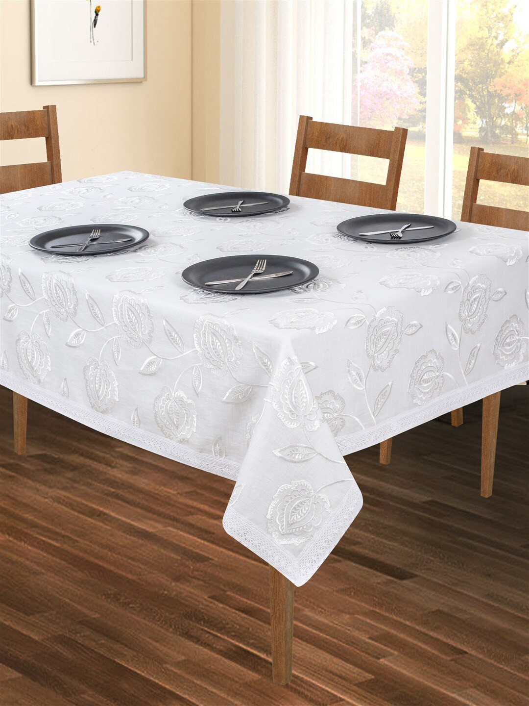 SHADES of LIFE White Floral Embroidered Pure Cotton 6 Seater Table Cove