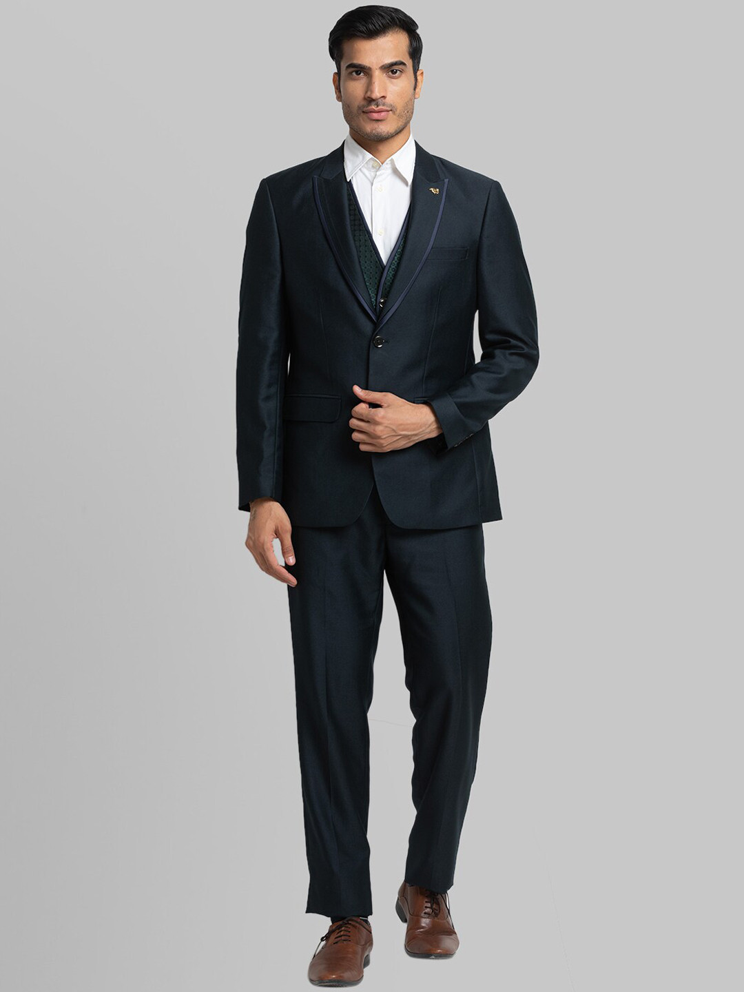 Raymond Men Single-Breasted Three-Piece Formal Suit