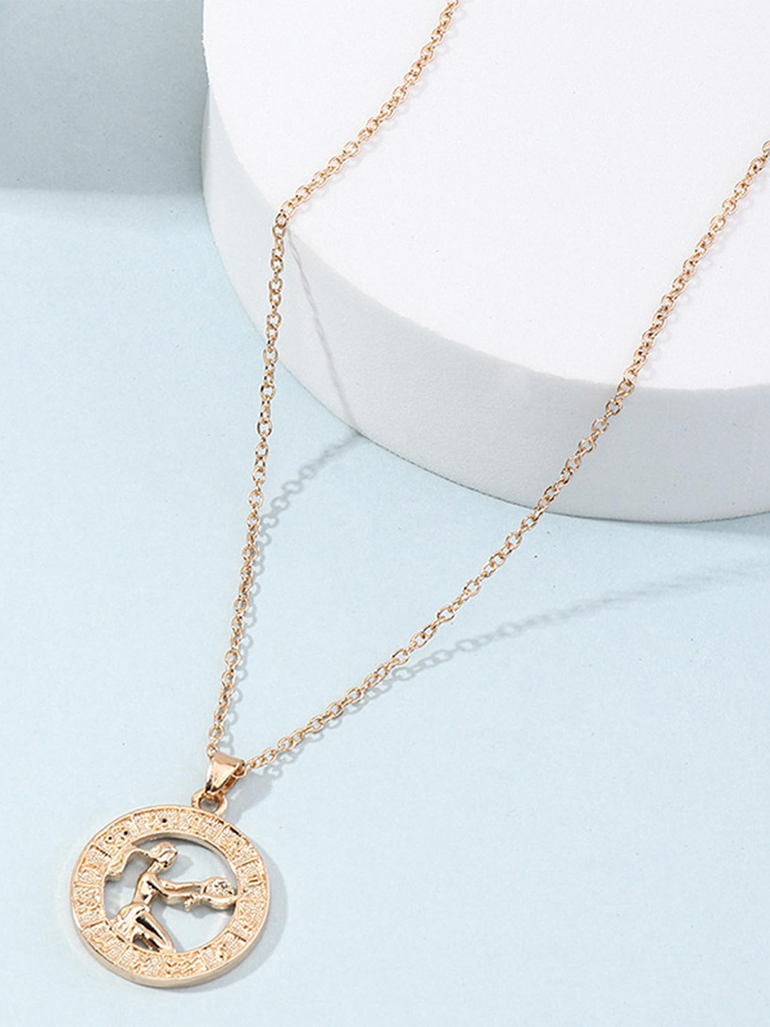Pinapes Gold-Plated Circle Star Sign Virgo Necklace
