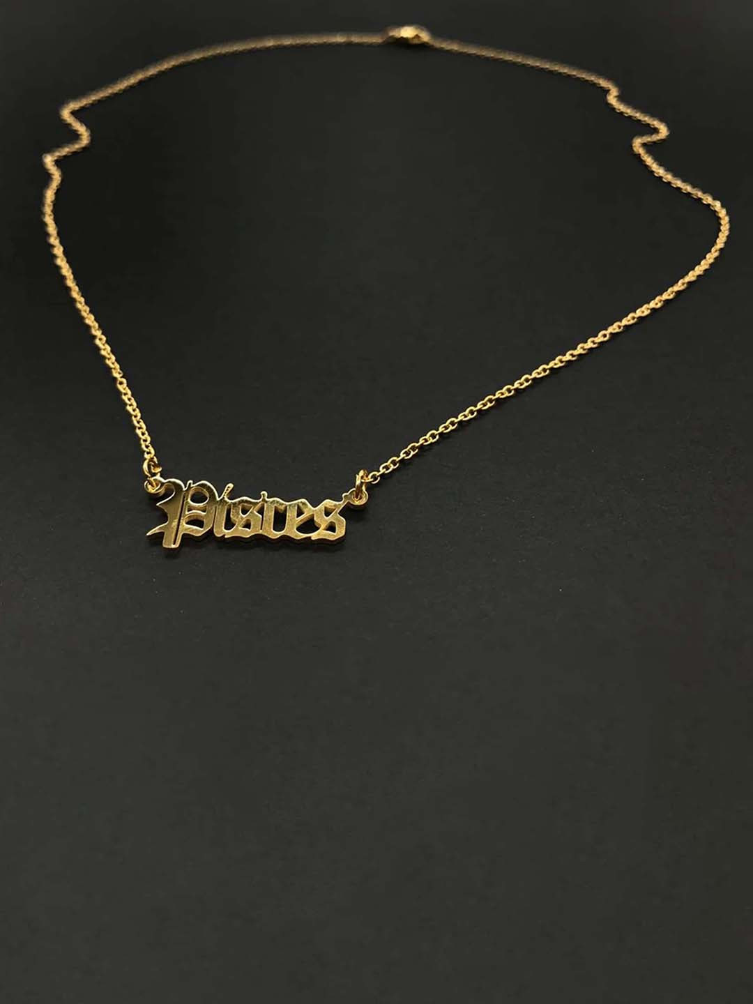 Pinapes Gold-Plated Star Sign Text Chain