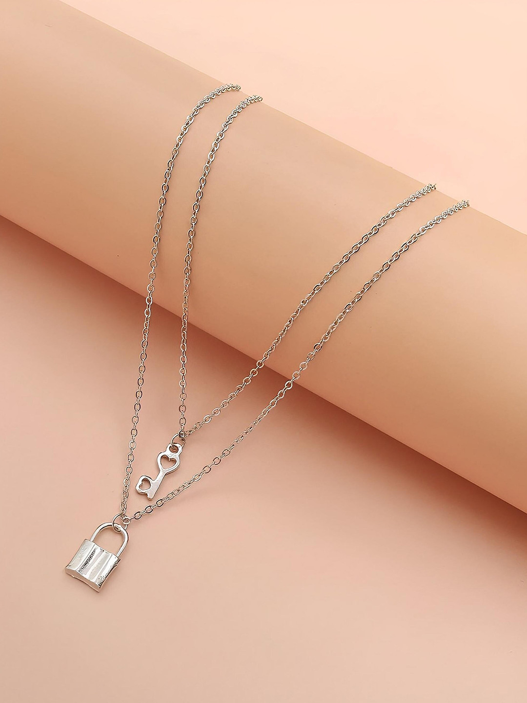 Pinapes Silver-Plated 2 Layered Contemporary Lock & Key Chain