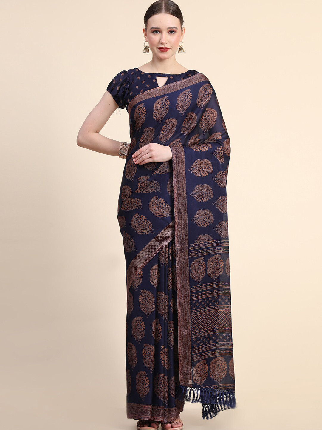 Leeza Store Paisley Printed Saree