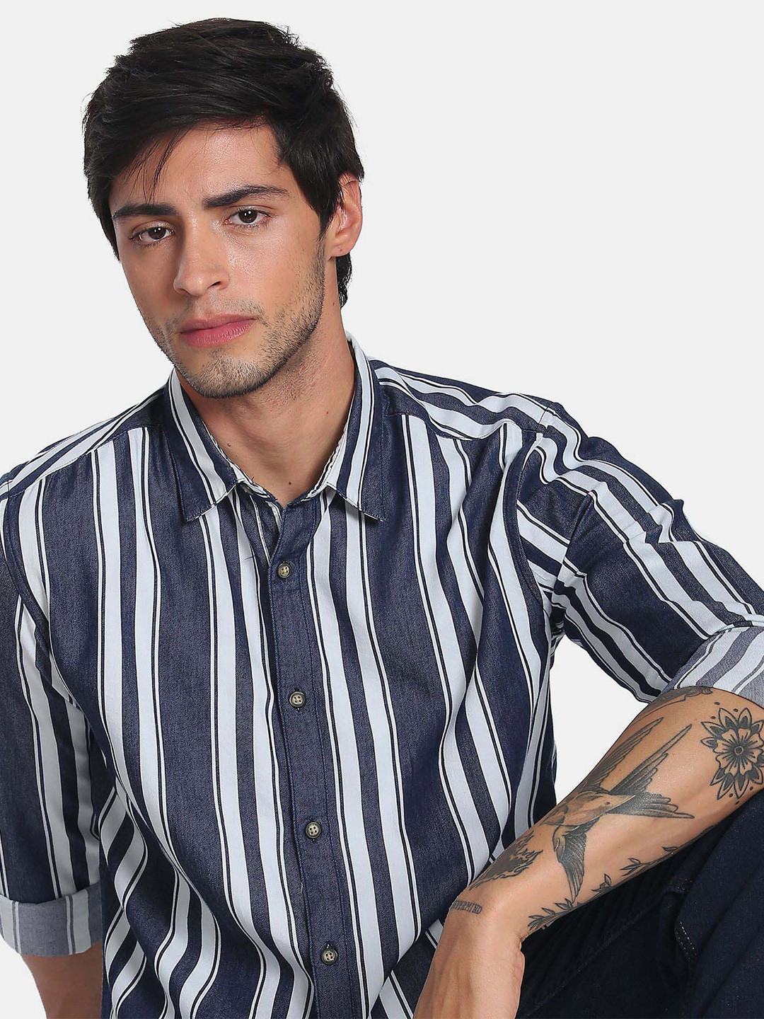 Flying Machine Vertical Stripe Twill Casual Slim Fit Shirt
