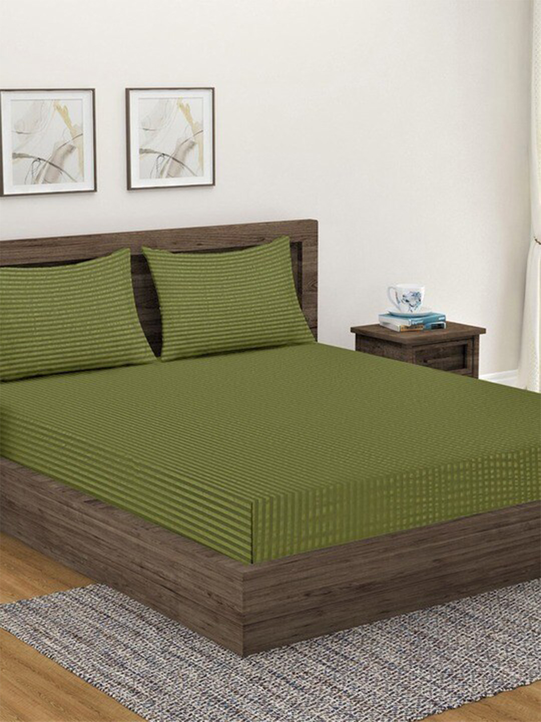 Hammer Olive Green Striped Long Lasting 200 TC King Fine Bedsheet-90 x 100 inches