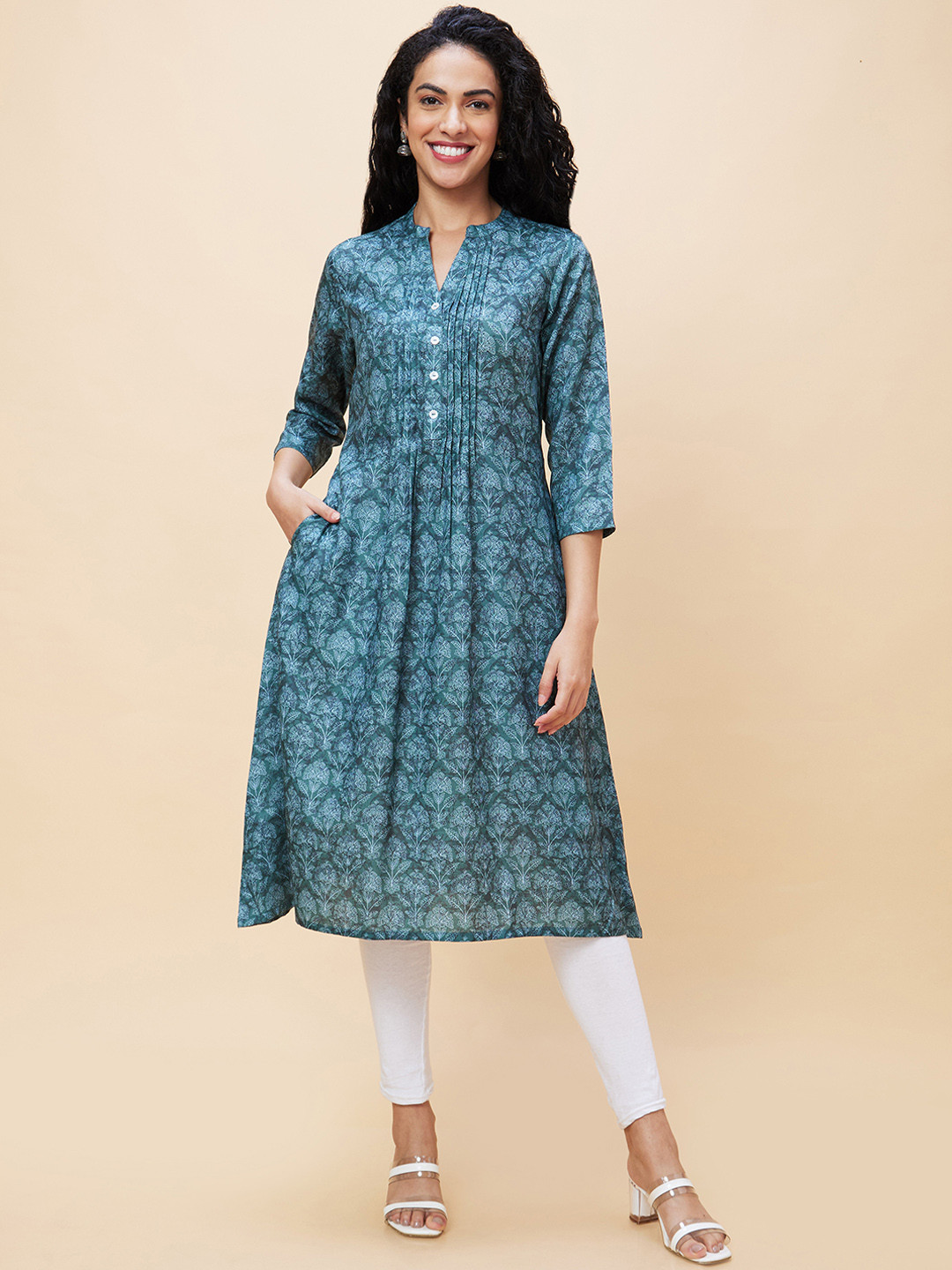 Globus Women Floral Printed Mandarin Collar Pleated A-Line Kurta