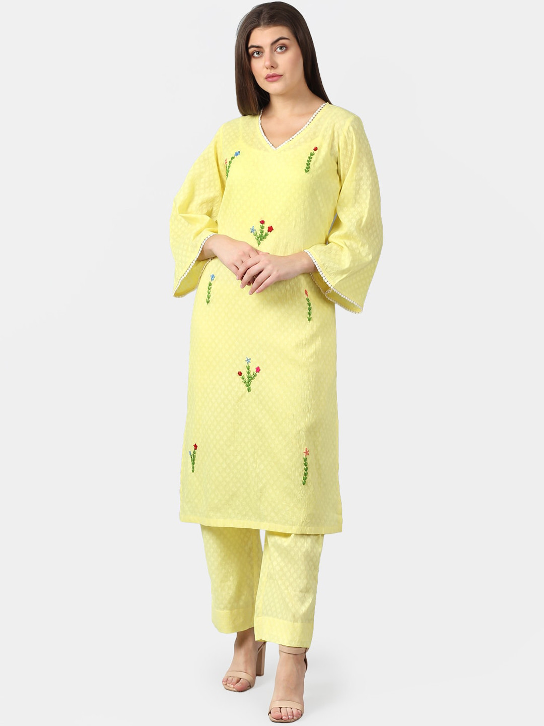 DART STUDIO Women Floral Embroidered Pure Cotton Kurta